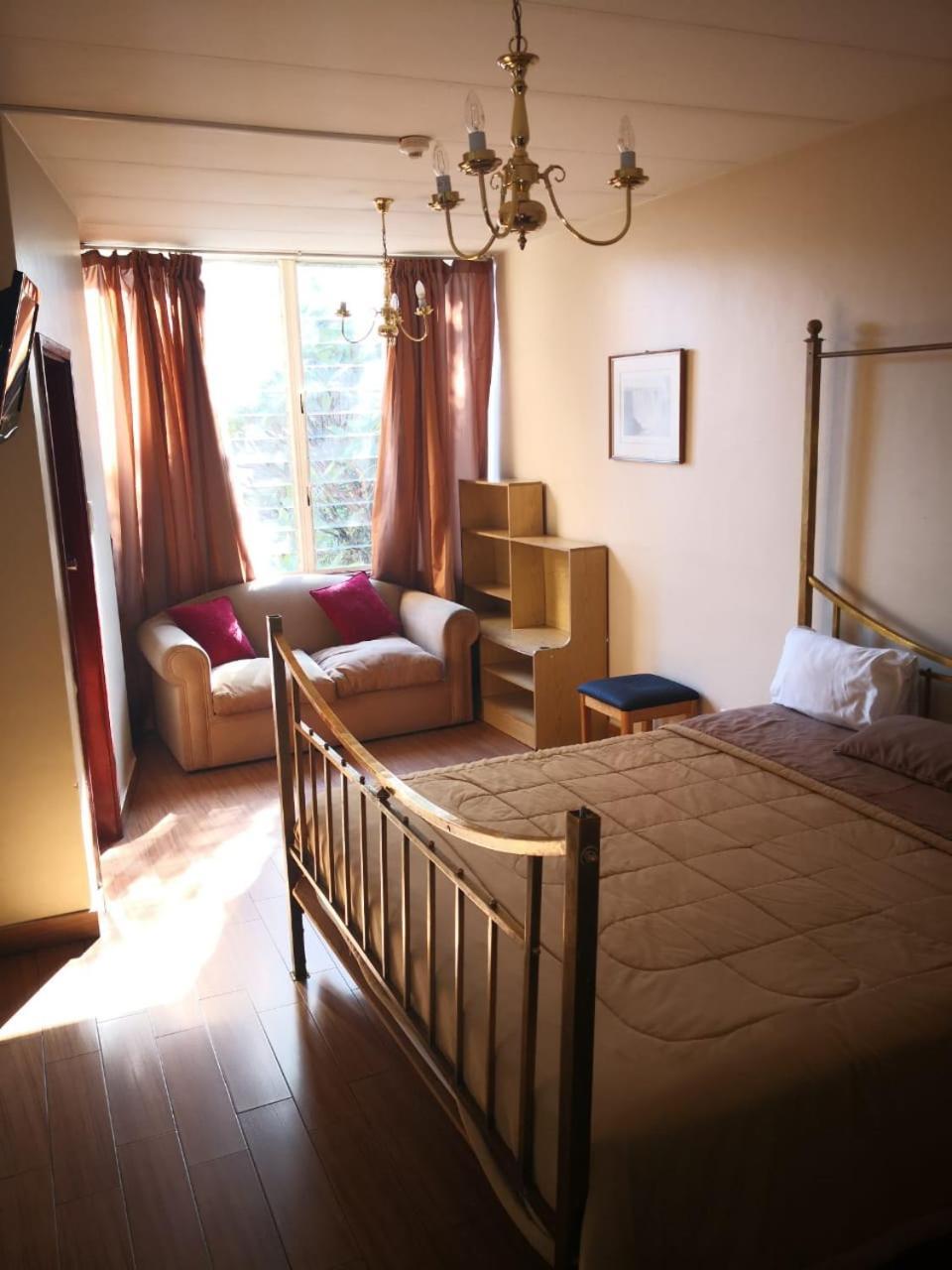 Victoria Hotel Pretoria-Noord エクステリア 写真